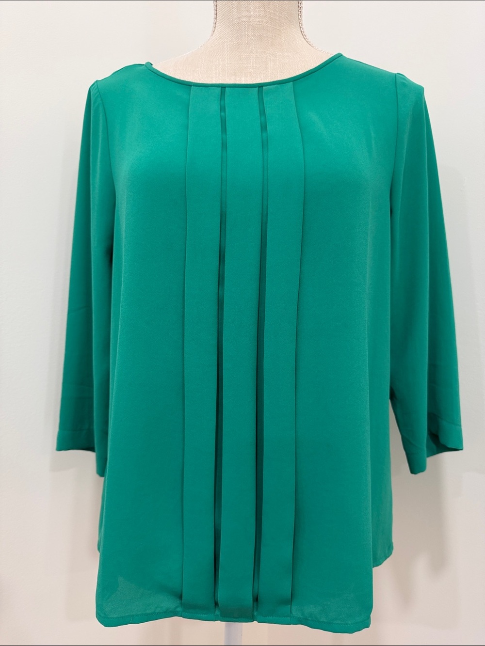 LOFT Emerald Green Pleated Front Blouse, Small
